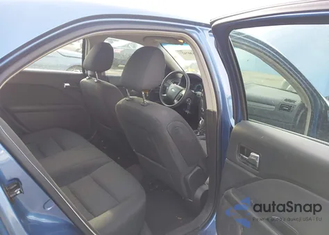 2010 Ford Fusion Se z USA, uszkodzony, nr VIN 3FAHP0HA0AR198713